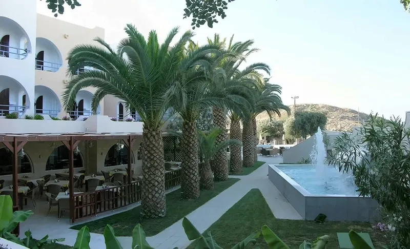 Karteros Hotel
