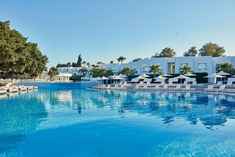So Nice Club Resort
