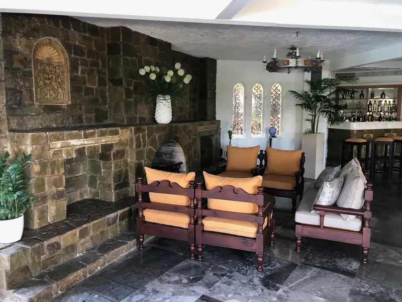 Karteros Hotel