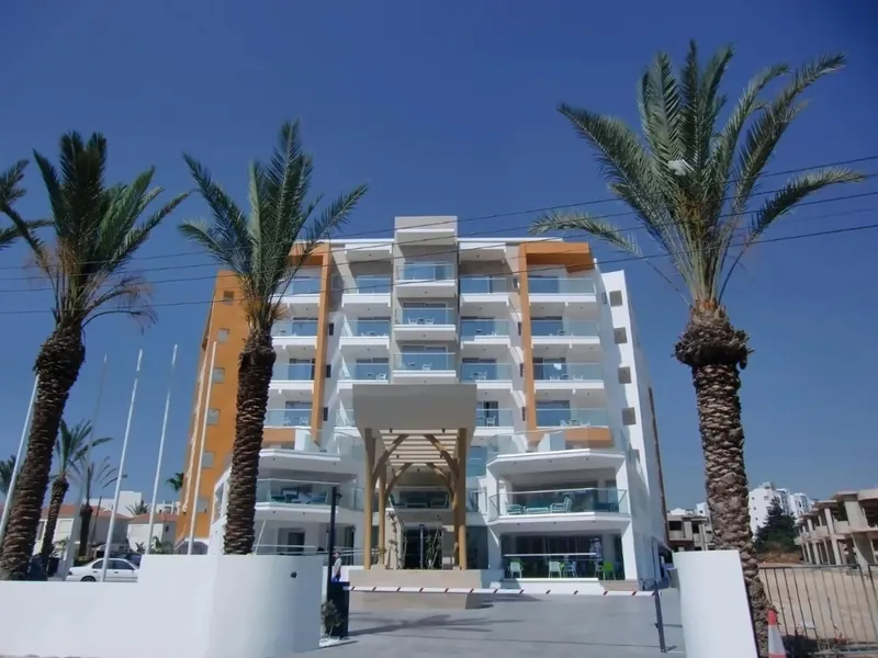Captain Pier Hotel
