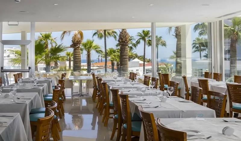 Tsokkos Beach Hotel