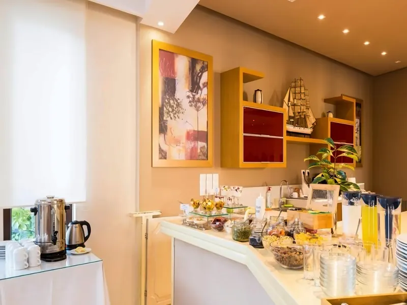 Eltina Hotel