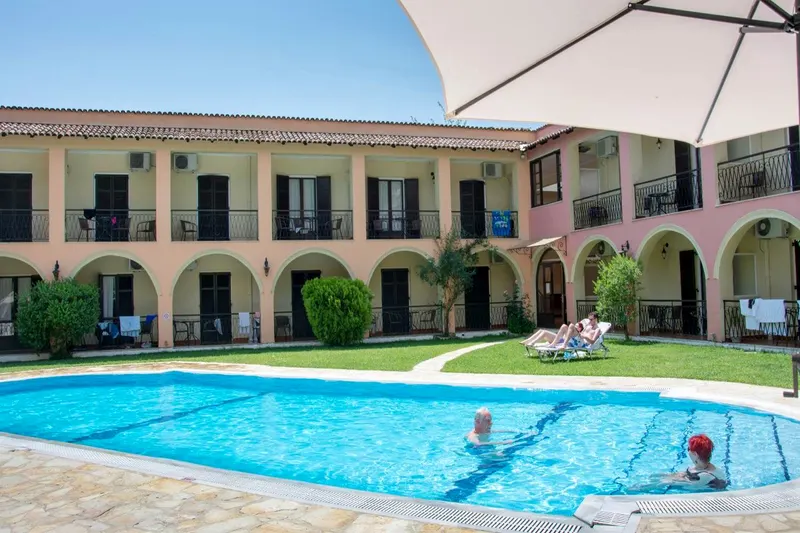 Annaliza Aparthotel