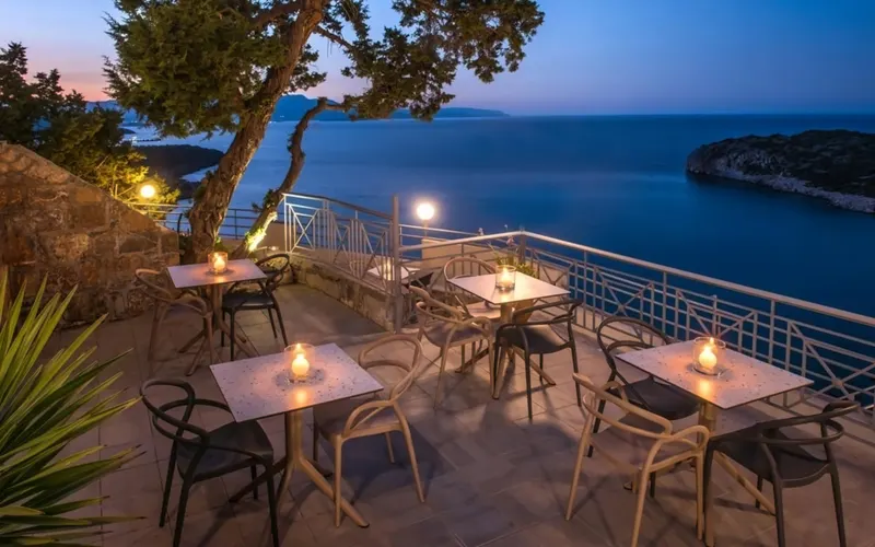 Mistral Mare Hotel