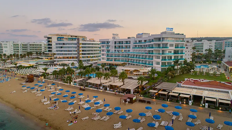 Vrissaki Beach Hotel
