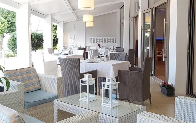 Akrogiali Exclusive Hotel ( Adults Only )