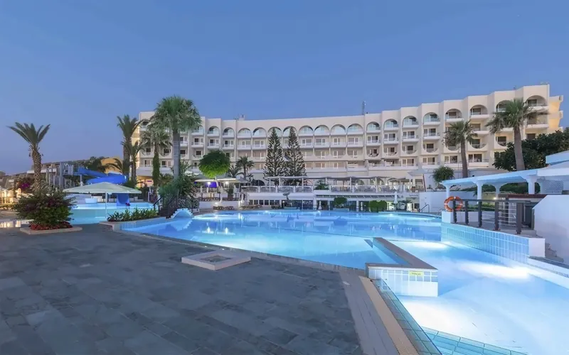 Golden Coast Beach Hotel