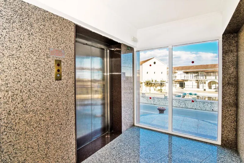 Aura Hotel