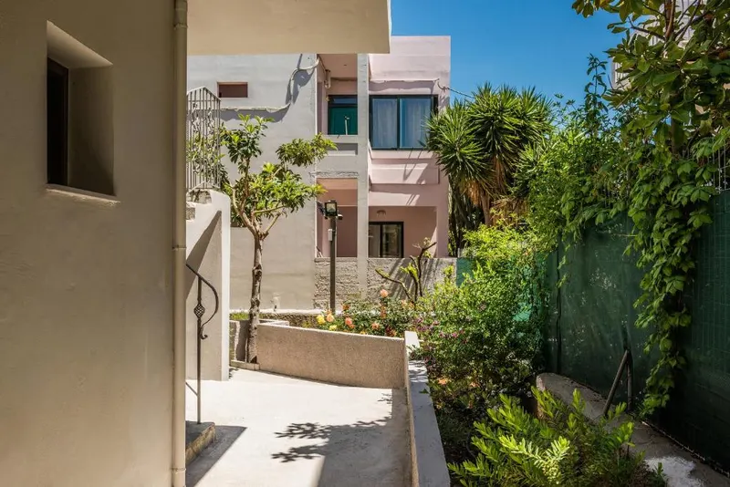 Kiwi Apartments