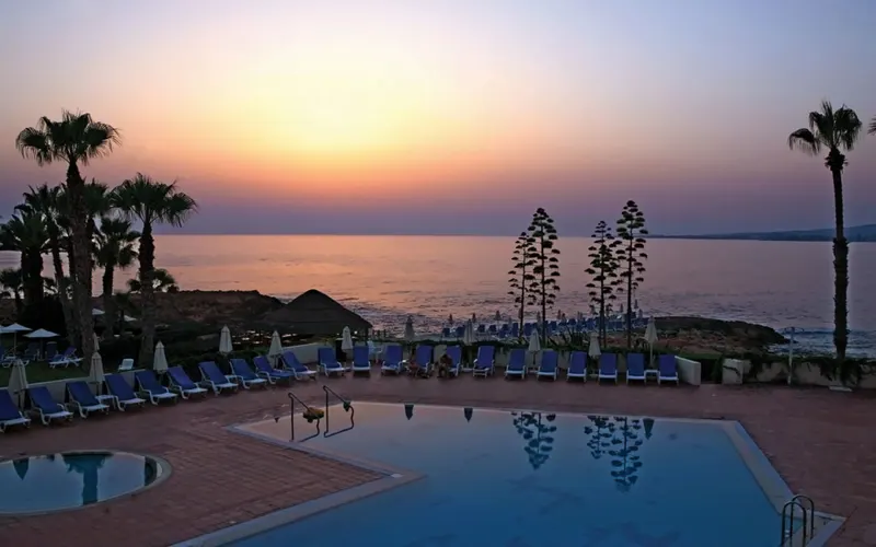 Cynthiana Beach Hotel