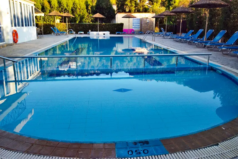 Sun and Sea Hotel