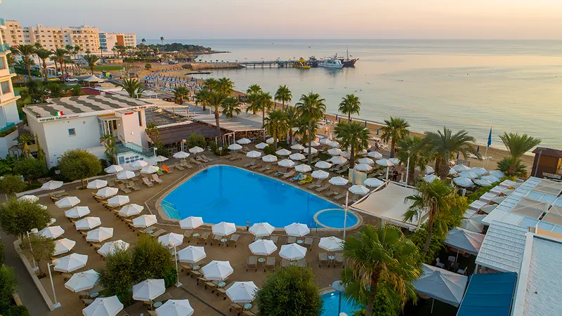 Vrissaki Beach Hotel