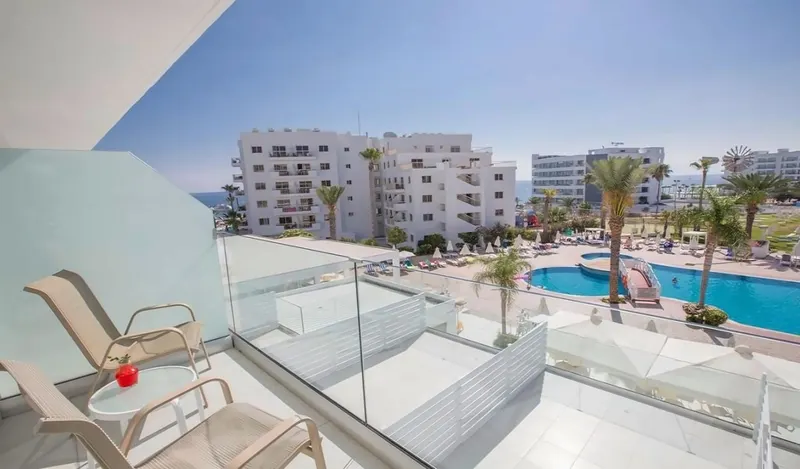 Tsokkos Beach Hotel