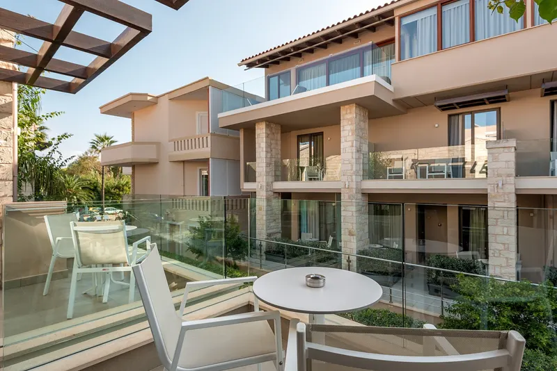 Airis Boutique & Suites (Adults Only 16+)