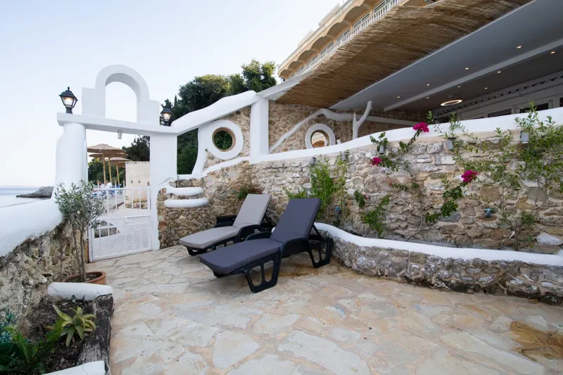 Pontikonisi Hotel