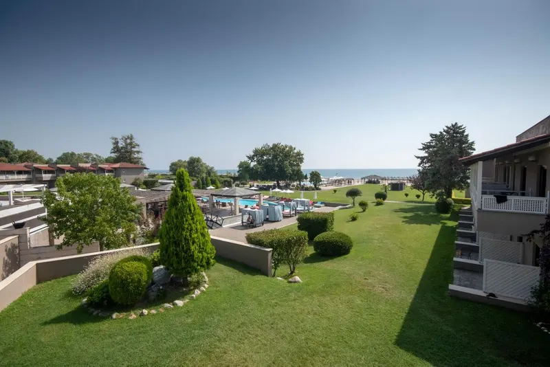 Dion Palace