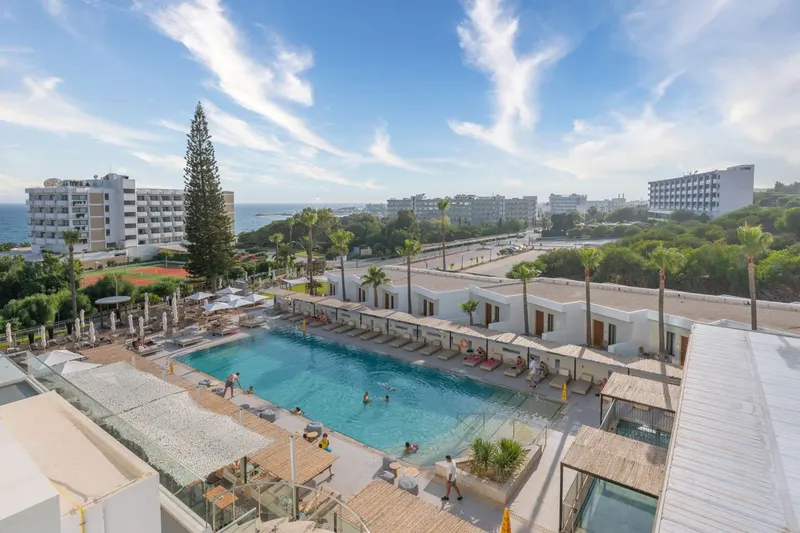 Napa Mermaid Hotel & Suites