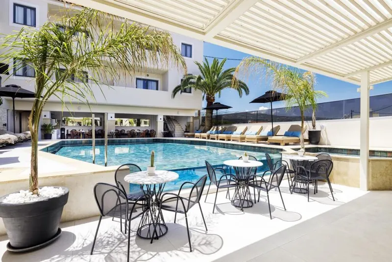 La Stella Suites