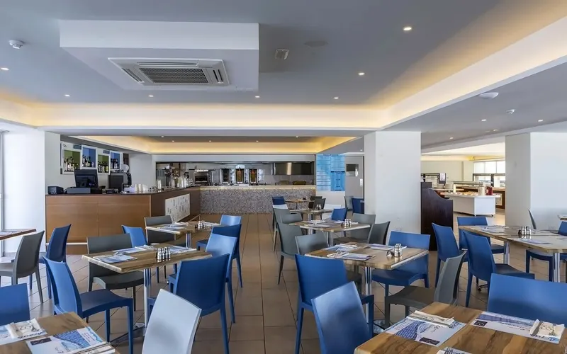 Tofinis Hotel