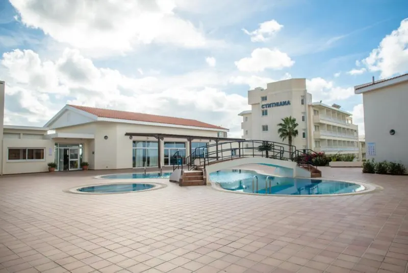 Cynthiana Beach Hotel