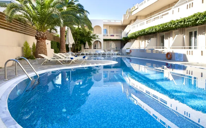 Axos Hotel