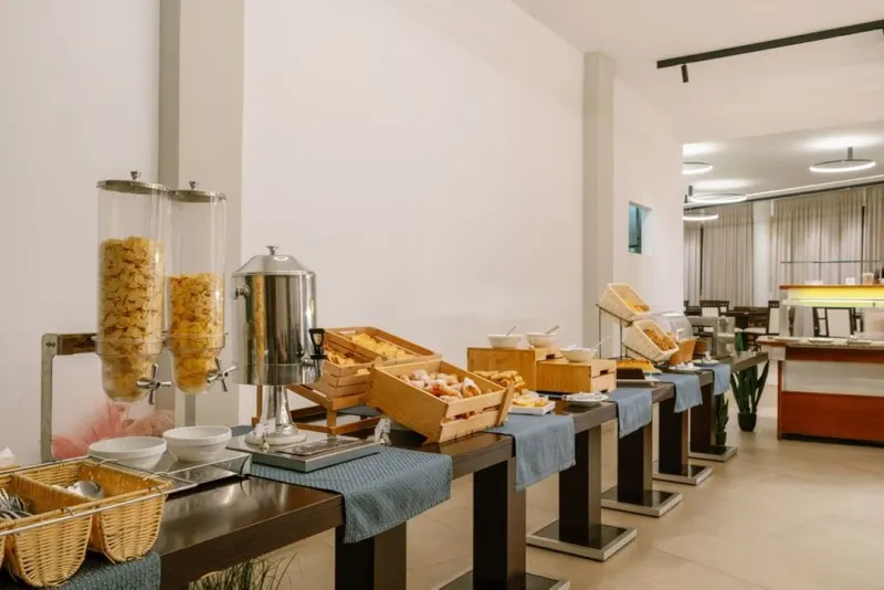 Letsos Hotel and Luxury Suites