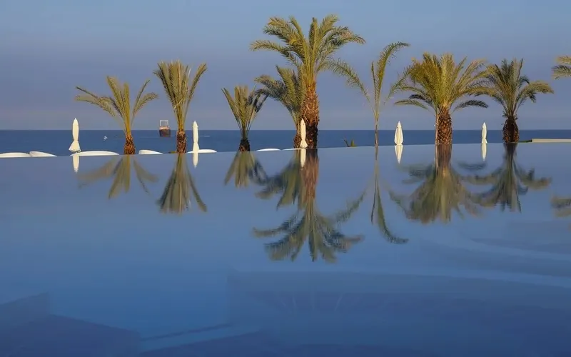 King Evelthon Beach Hotel