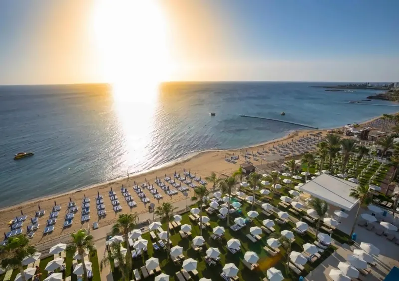 Constantinos The Great Hotel