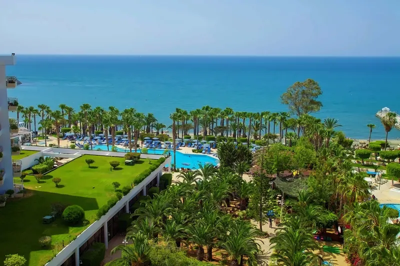 GrandResort Hotel