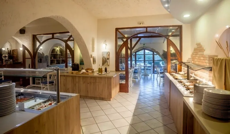 Erato Hotel