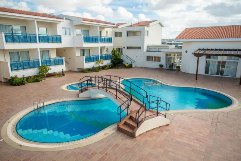 Cynthiana Beach Hotel