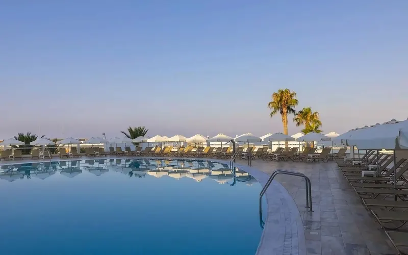 Tofinis Hotel