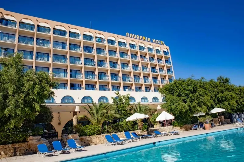Navarria Hotel