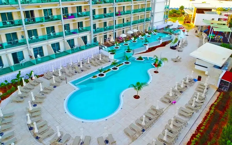 Asterias Beach Hotel