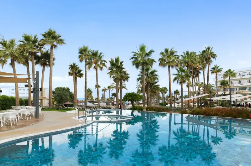 St. George Hotel Spa & Golf Resort - BC