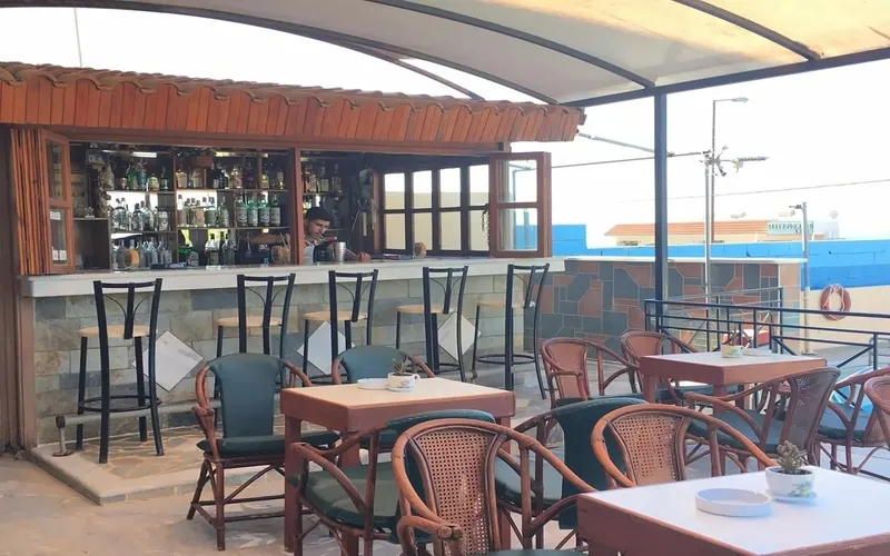 Litsa Efi Apartments