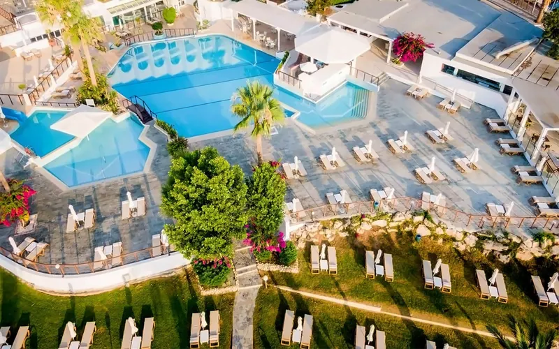 Golden Coast Beach Hotel