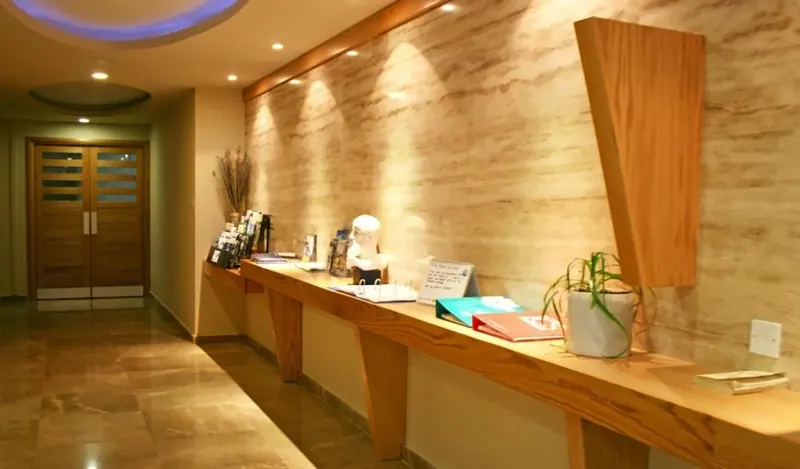 Poseidonia Beach Hotel