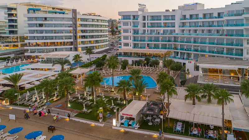 Vrissaki Beach Hotel