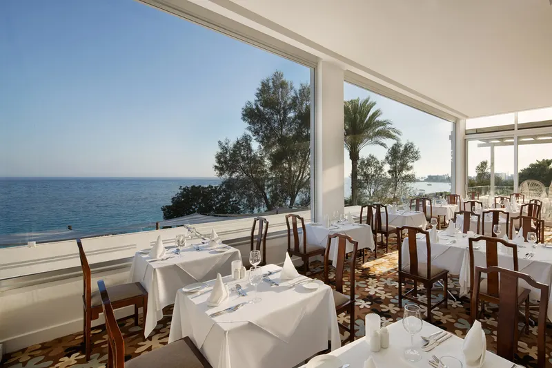 Grecian Sands Hotel
