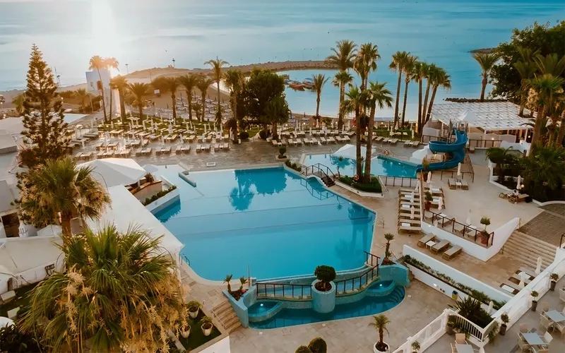 Golden Coast Beach Hotel