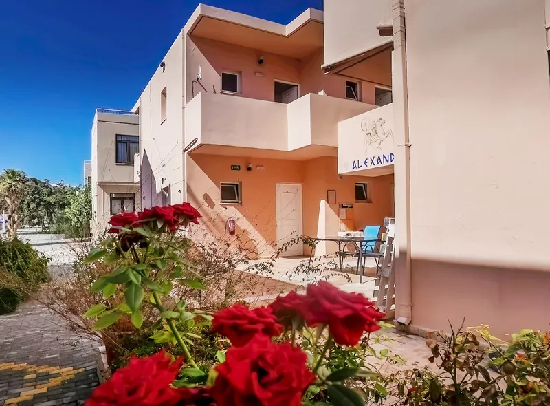 Alexandros Apartments