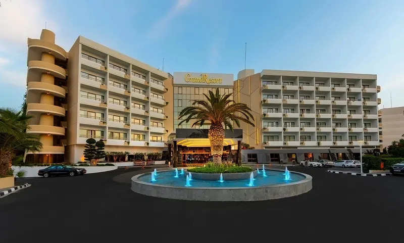 GrandResort Hotel