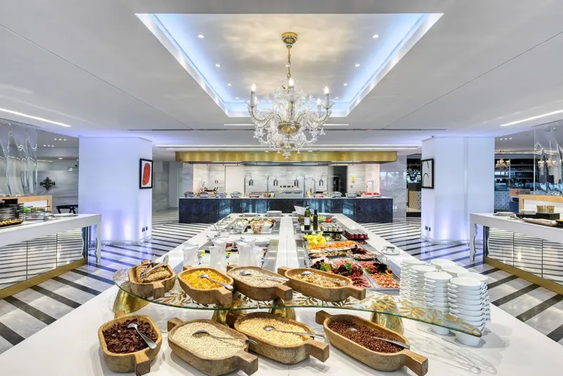 Parklane a Luxury Collection Resort & Spa
