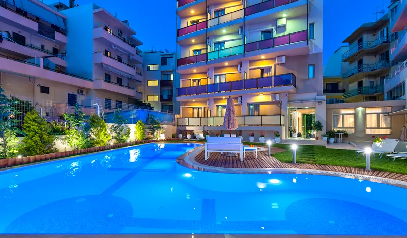 Leonidas Apartments