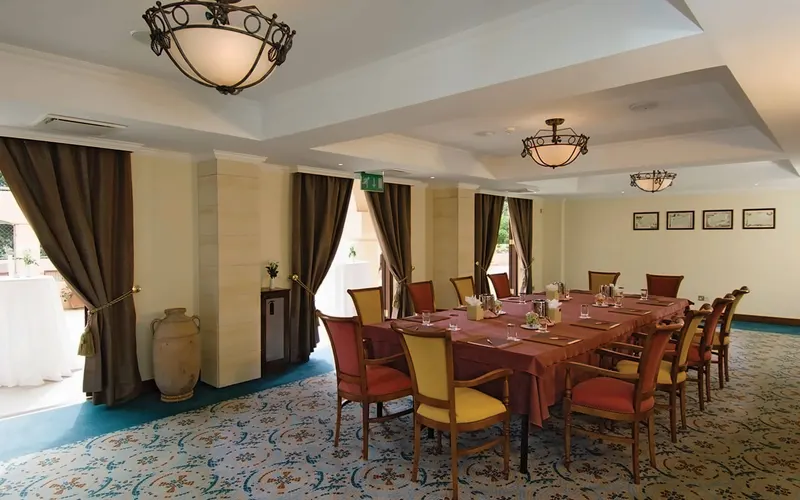 Elysium Hotel & Resort
