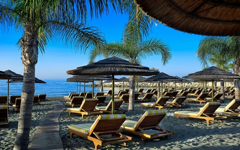 Four Seasons Hotel