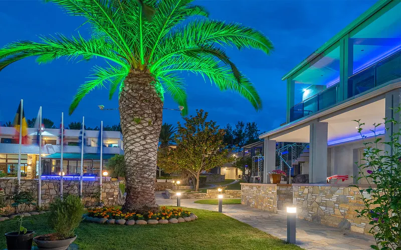 Dionysos Hotel and Studios