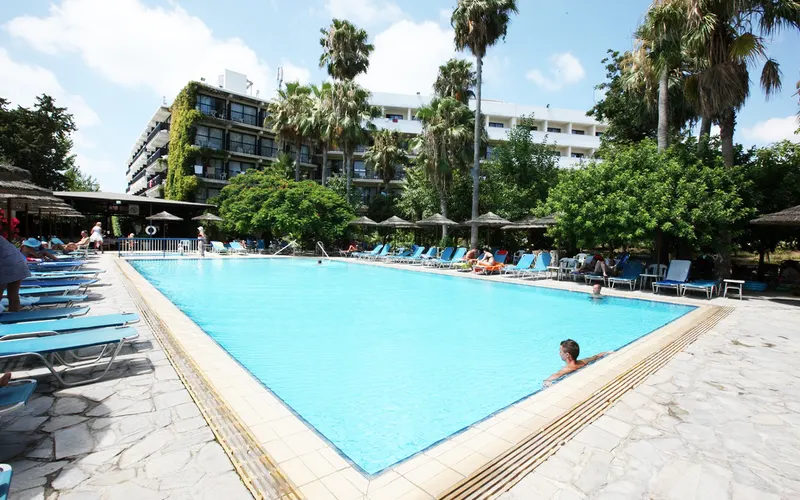 Veronica Hotel