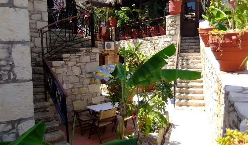 Stone Village Petrino Chorio